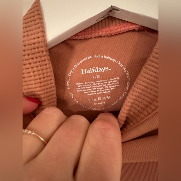 Halfdays base layer top - Picture 2 of 3